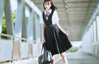 从酒店到心灵：Pia (피아)分享与[BBUTTERMILK]的绝美作品故事与灵感.txt